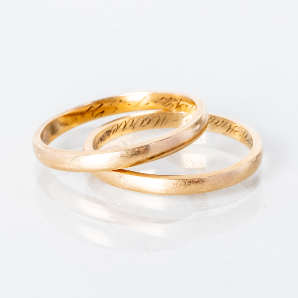 RINGAR, 2 st, 18k guld, vikt ca 5,3 g