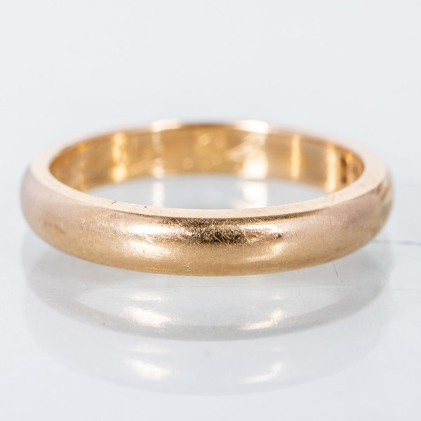 RING, 18k guld, vikt ca 4,8 g 