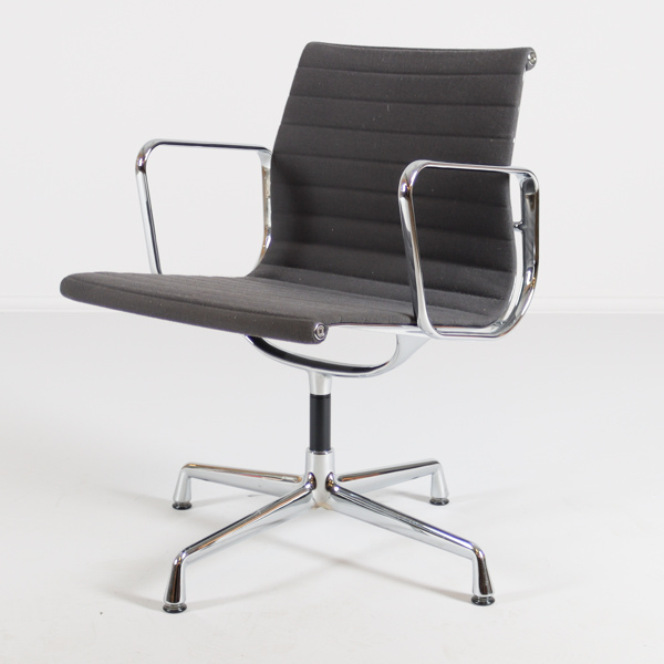 CHARLES & RAY EAMES, skrivbordsstol, "EA-108", Vitra_126a_8d9c163a364504b_lg.jpeg