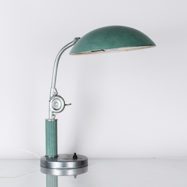 BORDSLAMPA, vitmetall, funkis, 1930-/40-tal