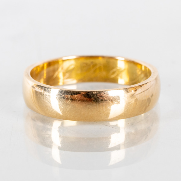 RING, 18k guld, vikt ca 6 g 