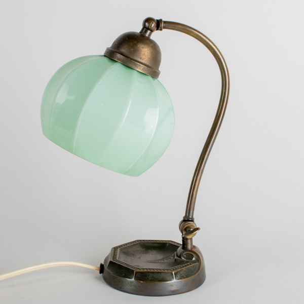 BORDSLAMPA, 1900-talets första hälft, koppar _206a_8d9cdf4987fa171_lg.jpeg