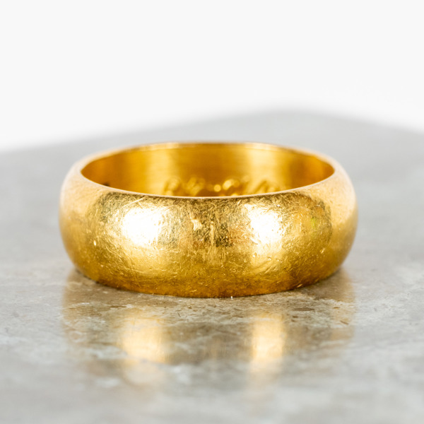 RING, 23k guld, vikt ca 10,5 g