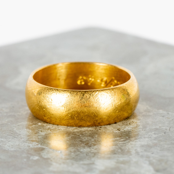 RING, 23k guld, vikt ca 10,5 g