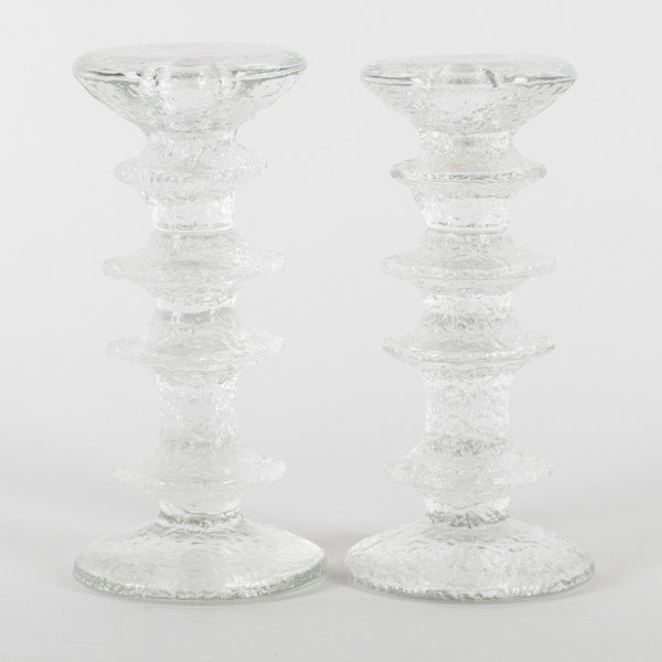 TIMO SARPANEVA, 2 st ljusstakar "Festivo", Iittala_2387a_8da26ebcd3f8f93_lg.jpeg