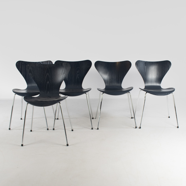 ARNE JACOBSEN, 5 st stolar, "Sjuan", för Fritz Hansen