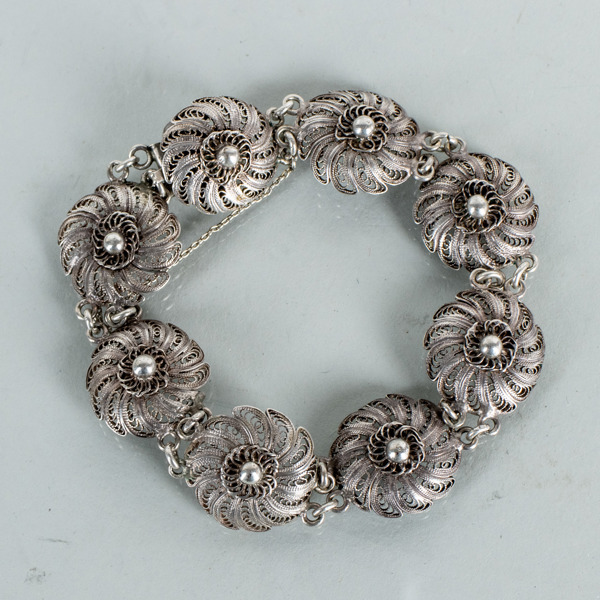 HALSKEDJA OCH ARMBAND, silver, bla 1900-talets mitt