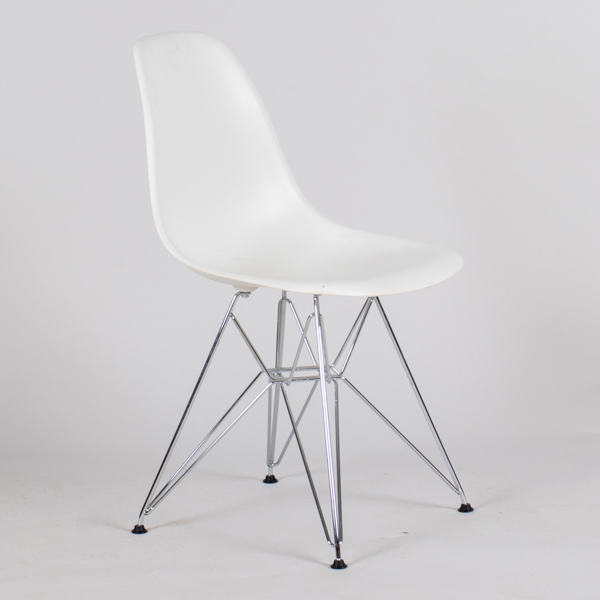 CHARLES OCH RAY EAMES, stol, "Eames Plastic Sidechair DSR", Vitra, 2017