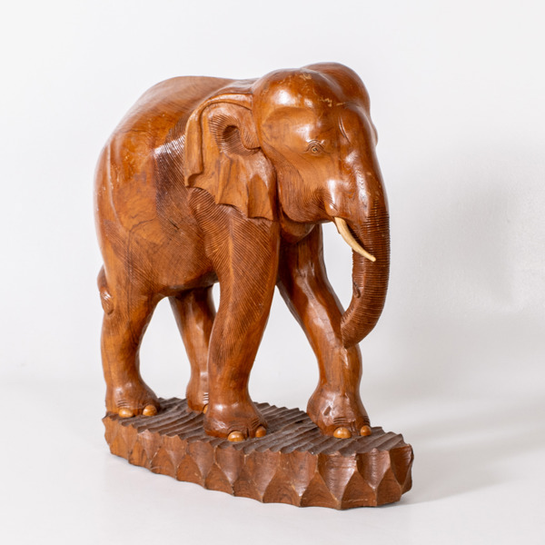 SKULPTUR, större modell, i form av elefant, trä, sannolikt afrikansk, 1900-/2000-tal_32877a_8dc5aef8307f40f_lg.jpeg
