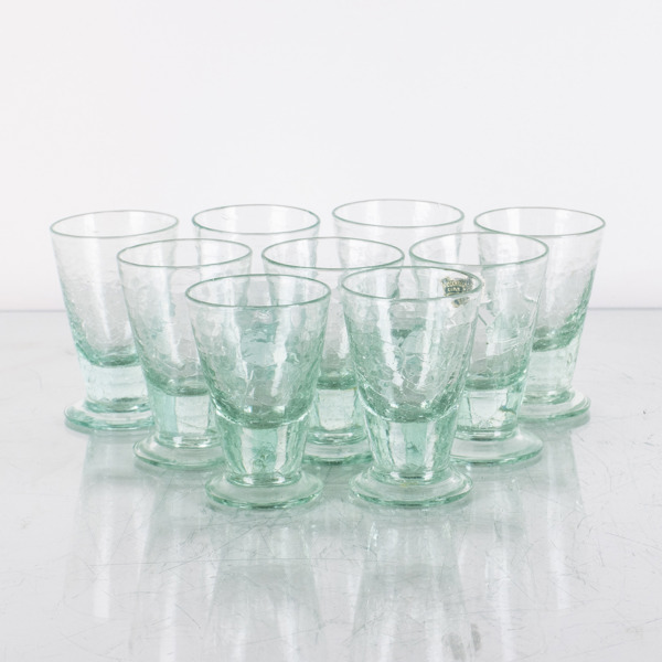SNAPSGLAS, 9 st, glas, "Skansen", Stockholms Glasbruk, 1900-talets mitt_37715a_8dca00af93f01a1_lg.jpeg