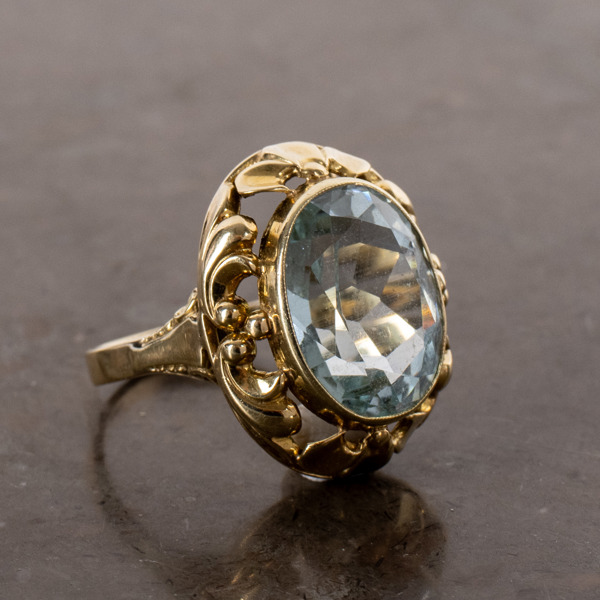 RING, 14k guld, med akvamarin, 1900-tal