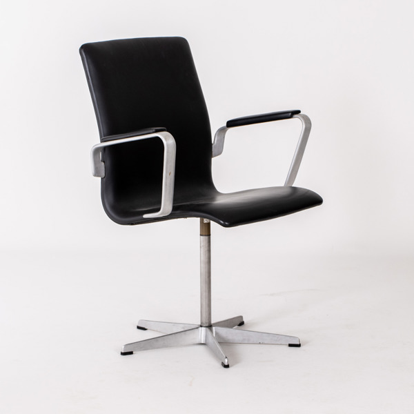 ARNE JACOBSEN, skrivbordsstol, "Oxford", Fritz Hansen