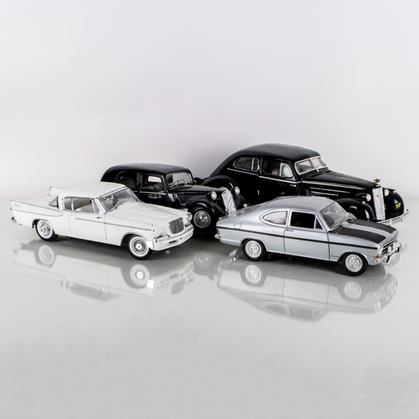 MODELLBILAR, 4 st, Cadillac, Citroen, Opel samt Studebaker, 1900-/2000-tal