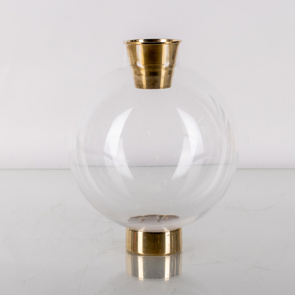 MICHAEL ANASTASSIADES, vas, glas och mässing, "Flask", Firma Svenskt Tenn