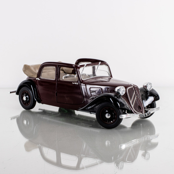 MODELLBIL, Citroën Traction, type 11B, Solido, 1900-/2000-tal