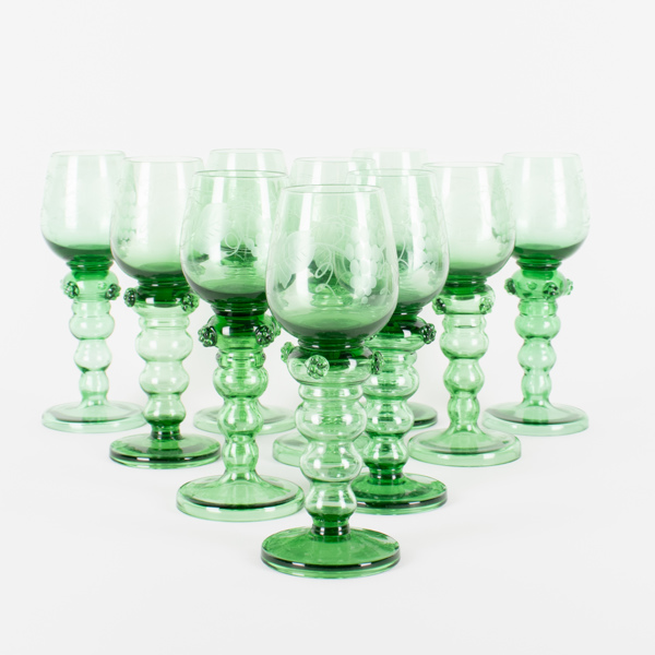 VITVINSREMMARE, 10 st, grönt glas, 1900-talets första hälft 