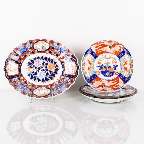 FAT OCH TALLRIKAR, 3 st, porslin, Imari, Japan, 1800-/1900-tal