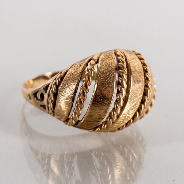 RING, 18k guld, vikt ca 5,8 g