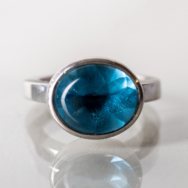 EFVA ATTLING, ring, "Love bead", silver, cabochonslipad topaz, 2000-tal