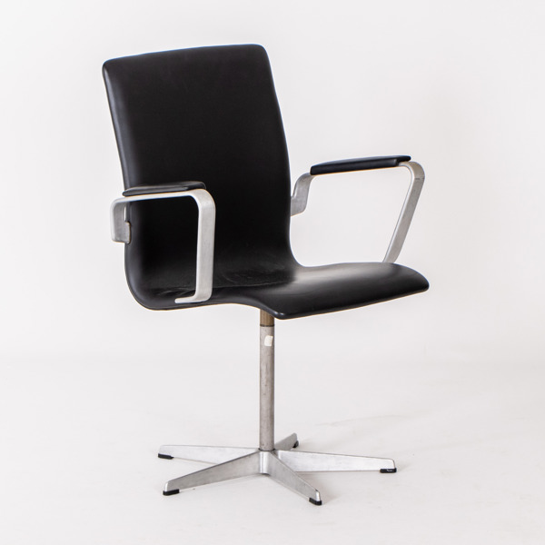 ARNE JACOBSEN, skrivbordsstol, "Oxford", Fritz Hansen