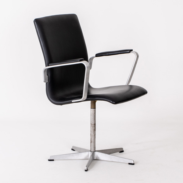 ARNE JACOBSEN, skrivbordsstol, "Oxford", Fritz Hansen