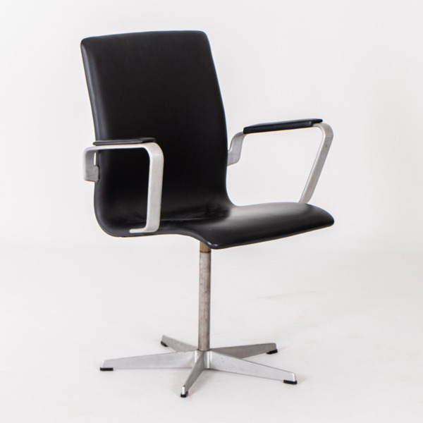 ARNE JACOBSEN, skrivbordsstol, "Oxford", Fritz Hansen