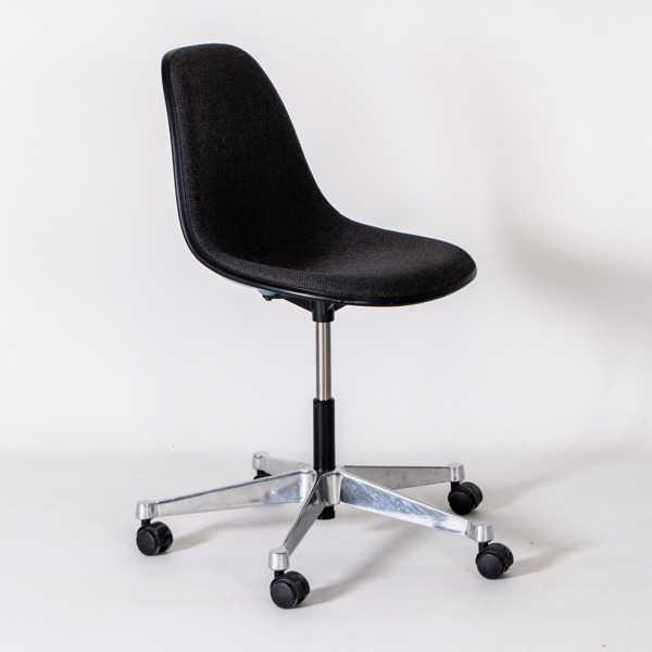 CHARLES RAY EAMES, skrivbordsstol, "Eames Classic Chair", Vitra, nutida 