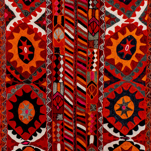 BRODERAD VÄVNAD, ull, 1900-tal, ca 270 x 148 cm