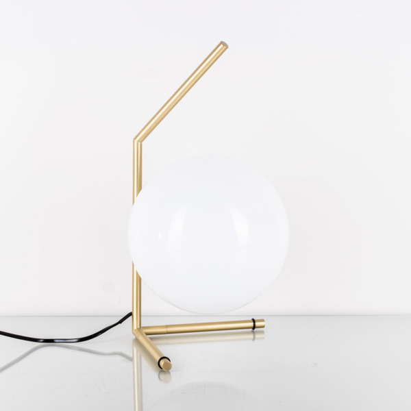 MICHAEL ANASTASSIADES, bordslampa, "IC Lights TF", Flos, Italien, nutida 