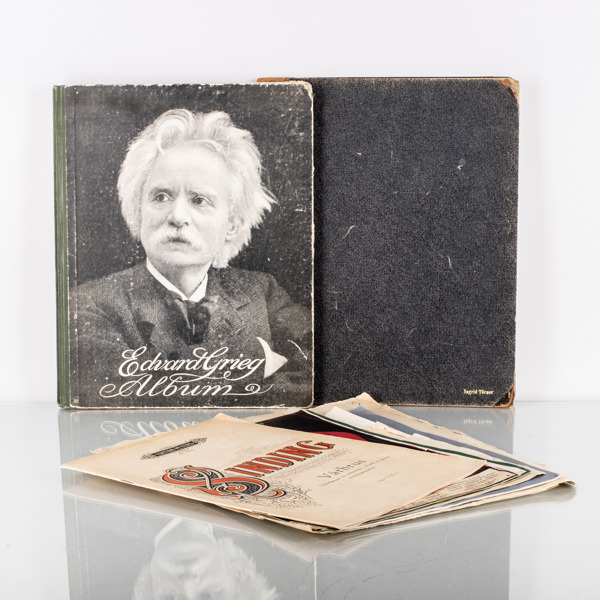 NOTBÖCKER OCH NOTBLAD, bla Edvard Grieg album, mestadels 1900-talets första hälft