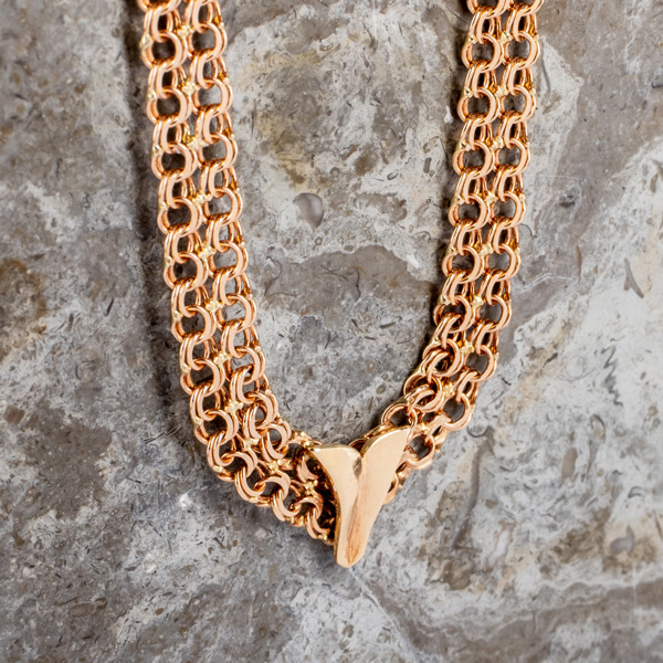 COLLIER, 18k guld, vikt ca 15,9 g