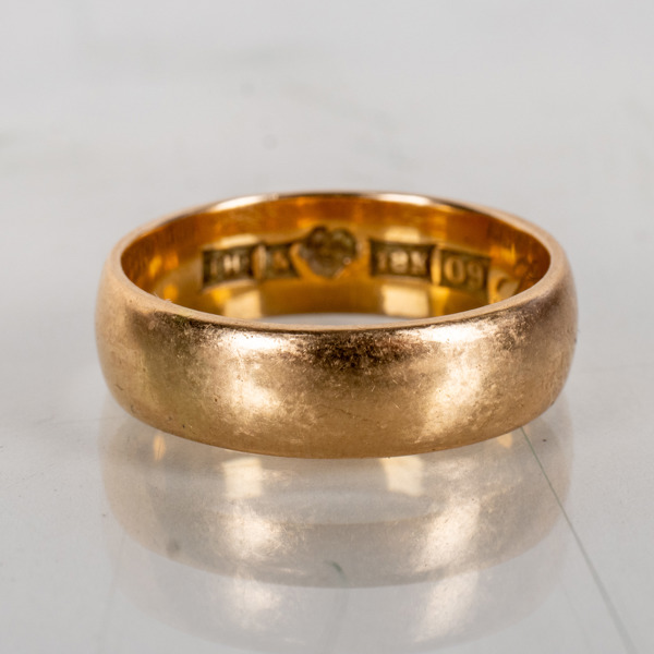 RING, 18k guld, svenska stämplar 1964, vikt ca 5,8 g 