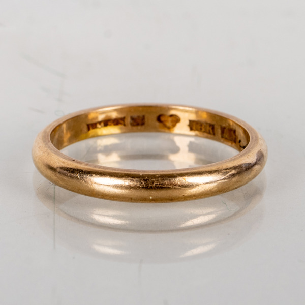 RING, 18k guld, vikt ca 4,5 g