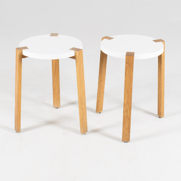 SARA LARSSON, 2 st "Happy/Stool", pallar, A2 Design Studio