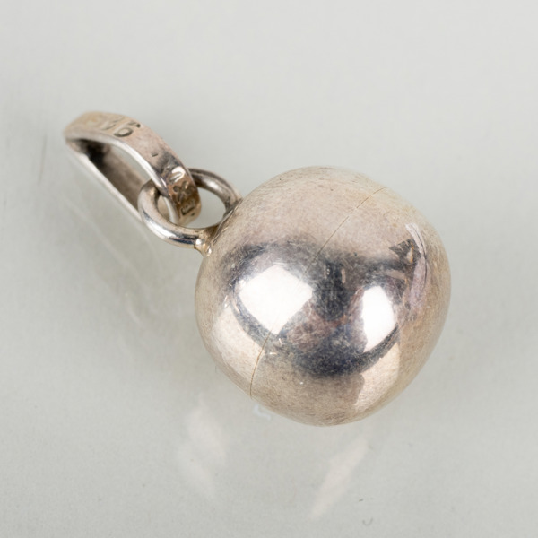 HÄNGE, sterlingsilver, bjällra, 1900-tal