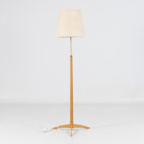 GOLVLAMPA, teak och mässing, 1950-/60-tal