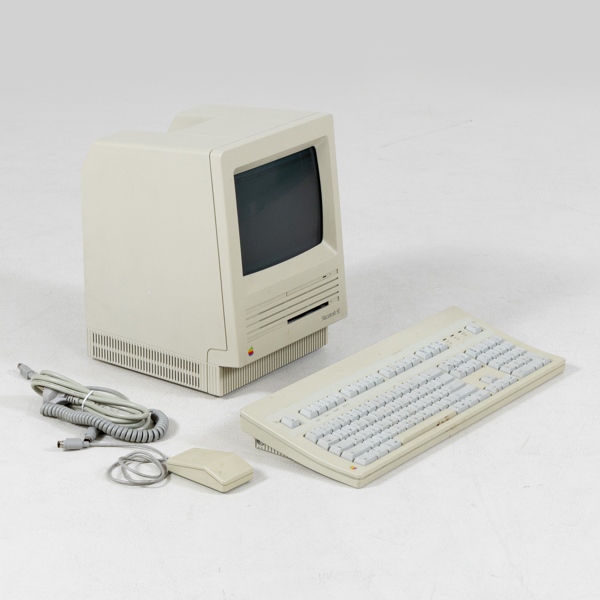 DATOR, Macintosh SE, med tangentbord och mus, modell M5011, Apple Computer Inc., 1988