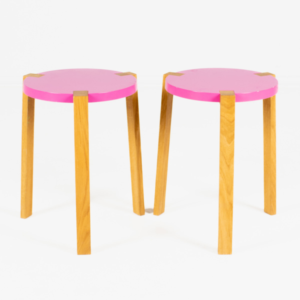 SARA LARSSON, 2 st "Happy/Stool", pallar, A2 Design Studio