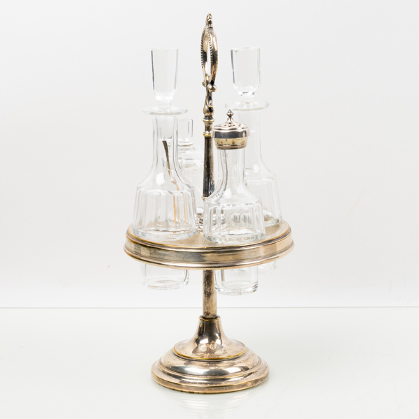 BORDSSURTOUT, 4 del, nysilver och glas, 1900-talets första hälft