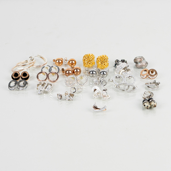 SAMLING ÖRHÄNGEN, bijouteri, modern design, bla Ignell Jewellery och Swarowski, 2000-tal