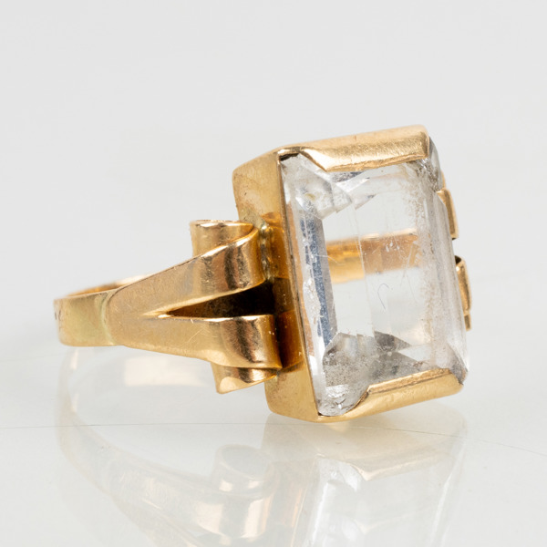 RING, 18k guld, svenska stämplar 1948, tot vikt ca 4 g