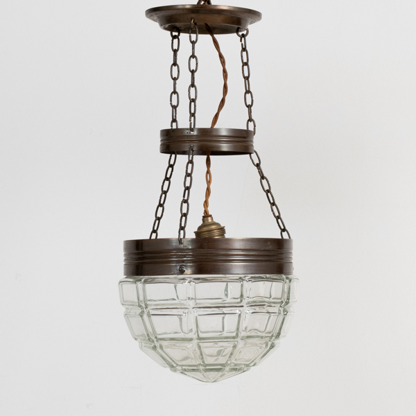 TAKLAMPA, plåt och glas, 1900-talets första hälft