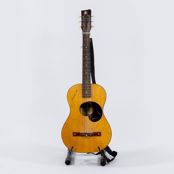 GITARR, akustisk, Egmond, 1900-tal