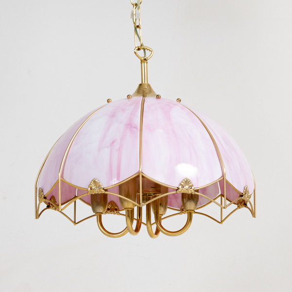 TAKLAMPA, gulmetall och glas, 1900-talets andra hälft