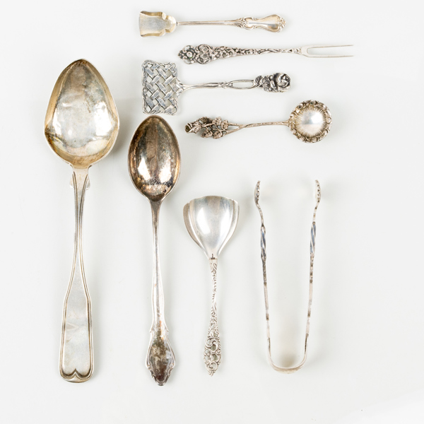 BESTICK, silver, mestadels serveringsbestick, tot vikt ca 165 g