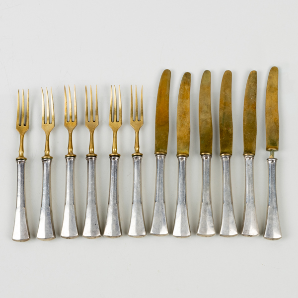 FRUKTBESTICK, 12 del, silver och mässing, sannolikt tidigt 1900-tal, tot vikt ca 295 g