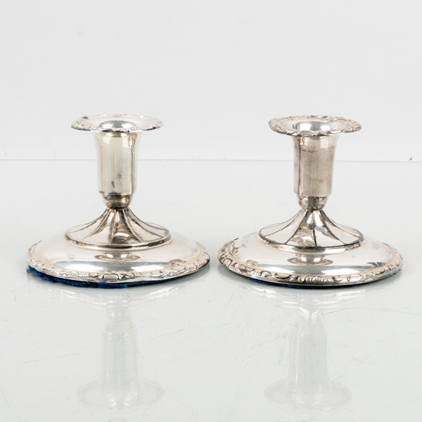 LJUSSTAKAR, 1 par, silver, sannolikt 1900-talets första hälft, tot vikt ca 211 g