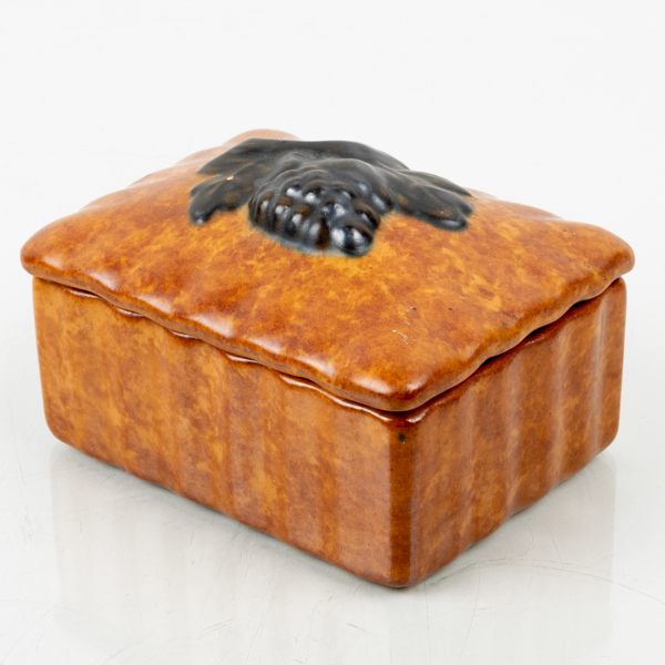 ASK MED LOCK, keramik, "Broque", Gabriel Burmeister, 1900-talets mitt