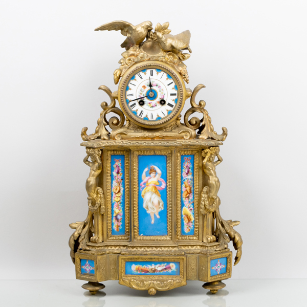 BORDSPENDYL. bronserad metall, sannolikt Frankrike, 1800-tal