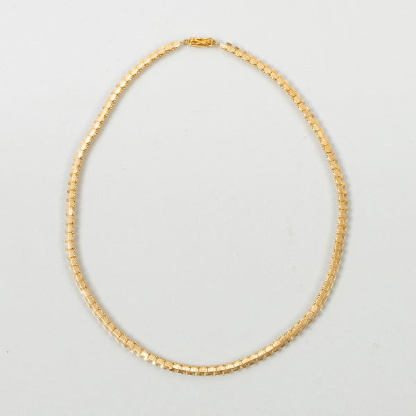 COLLIER, 18k guld, vikt ca 15,9 g